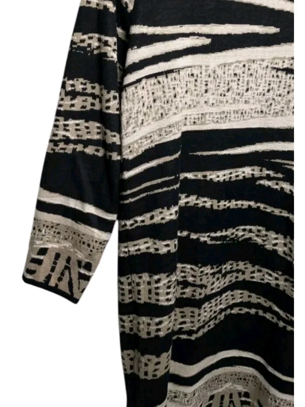 Chicos 2 Open-Front Long Cardigan Sweater Large Black Cream Metallic Patterned